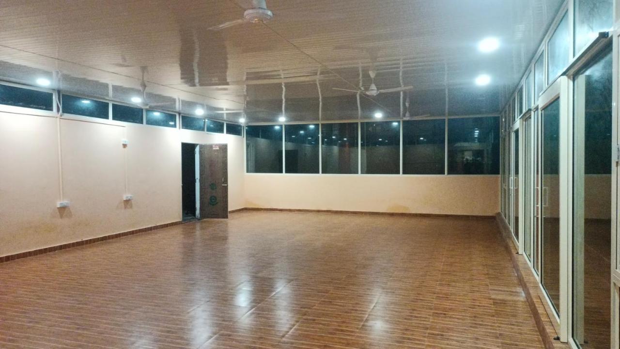 Abhayam Ashram Hotell Rishīkesh Eksteriør bilde