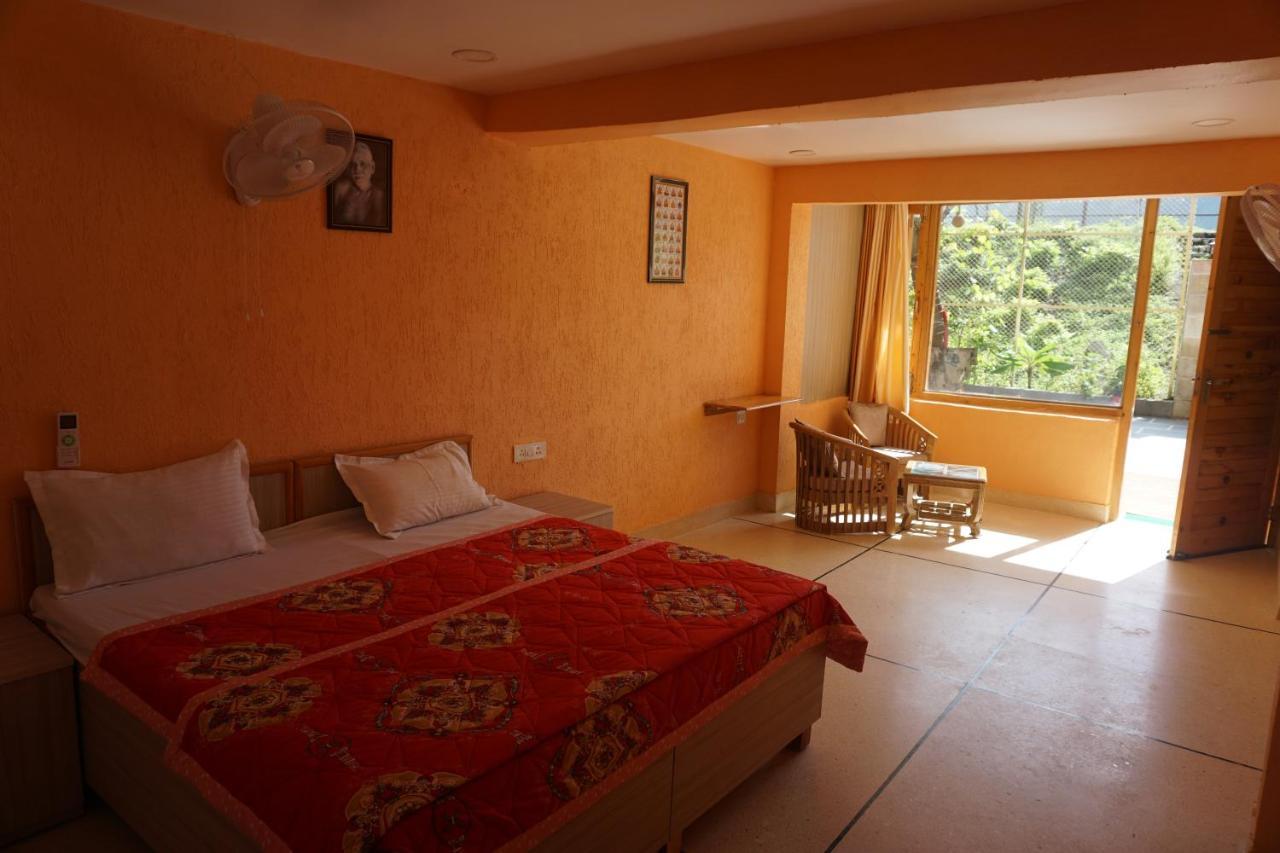 Abhayam Ashram Hotell Rishīkesh Eksteriør bilde
